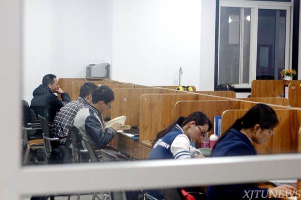 clip_image004.jpg http://news.xjtu.edu.cn/_mediafile/news/2016/11/28/2czm71354e.jpg